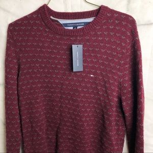 Tommy Hilfiger sweater size small